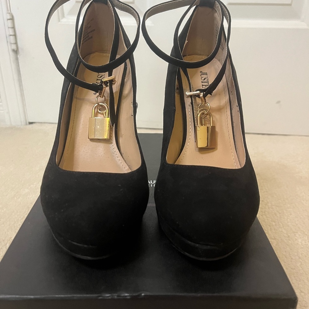 JustFab Elegant Black Heels with Gold Accent